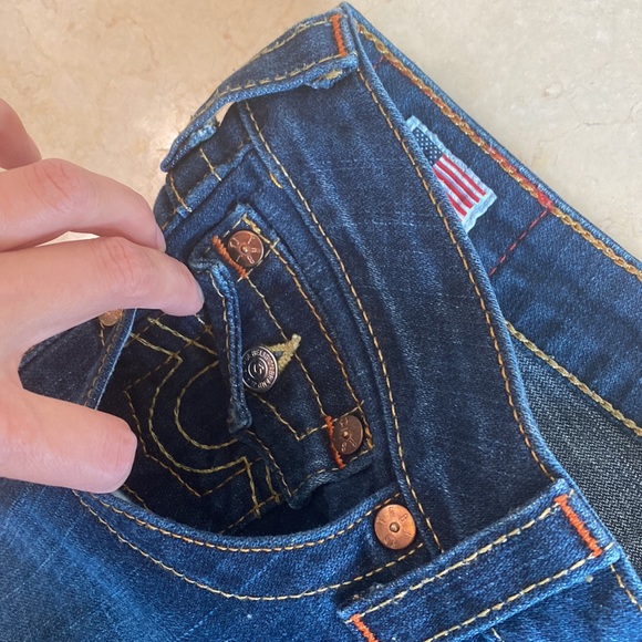 True Religion Women’s flare jeans size 27 - Picture 6 of 12